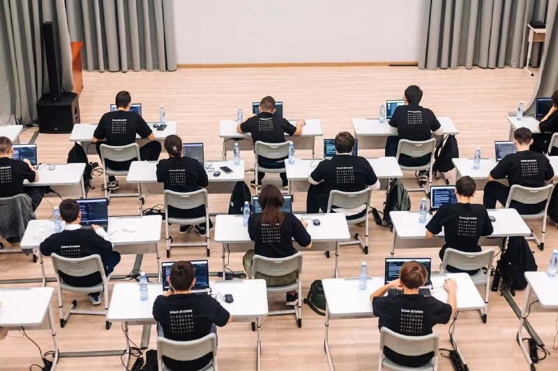 В Азнакаево прошёл финал олимпиады ZamaCode